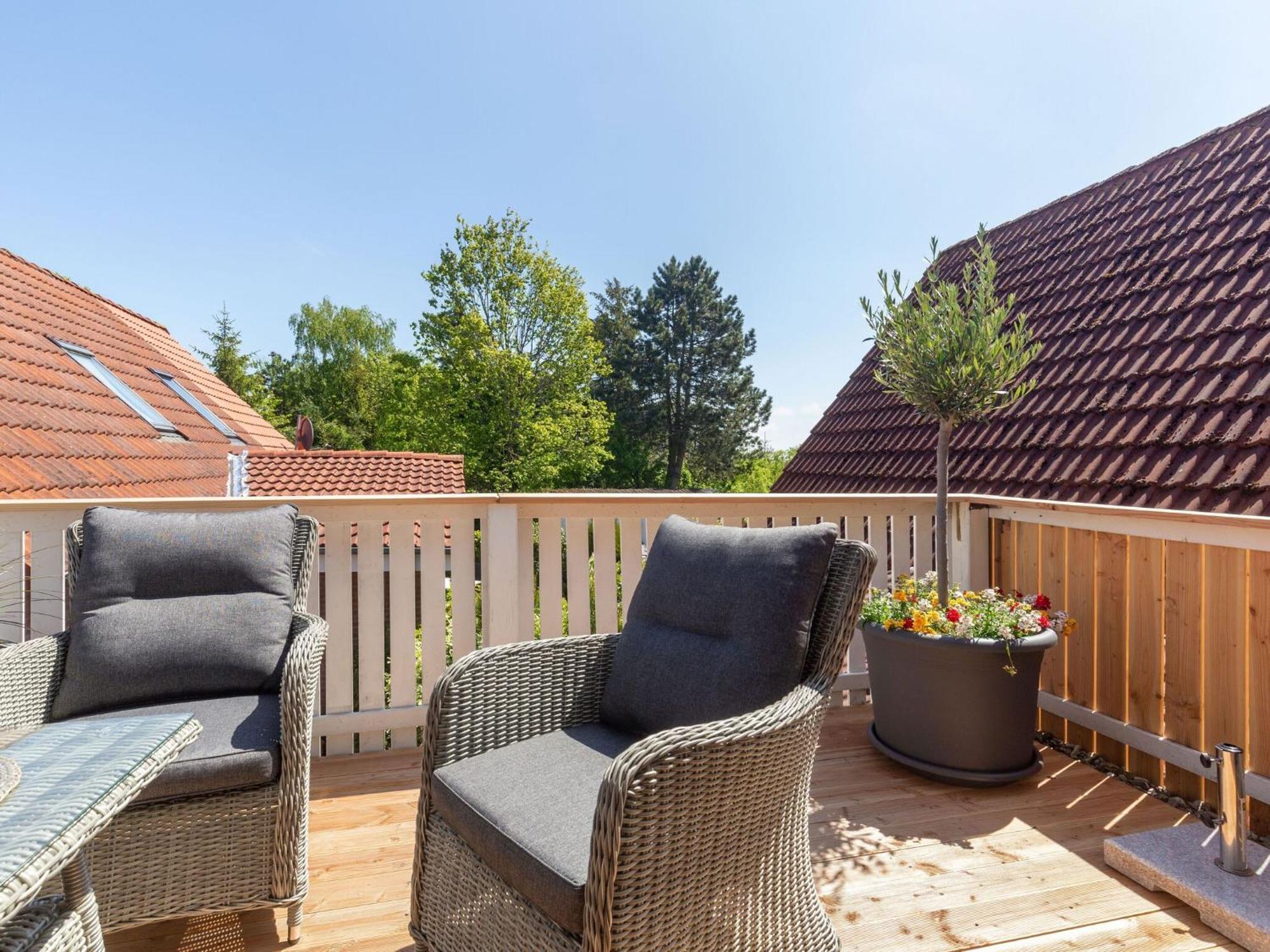 Enticing Holiday Home In Oldenburg With Garden Near Sea Dannau Luaran gambar